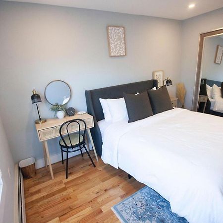 Alafia- Cozy Jfk Area Home - This Property Is A Hosted Property Meaning The Host Live On Site New York Exterior photo